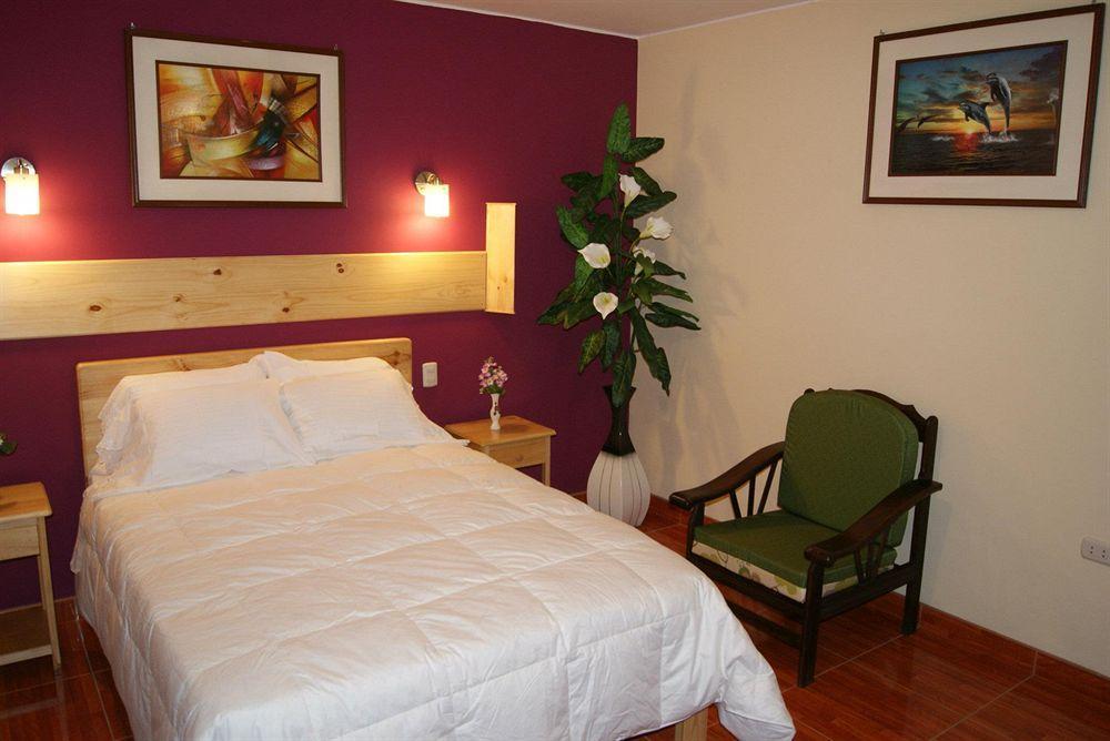 Hotel Savoy Ика Екстериор снимка