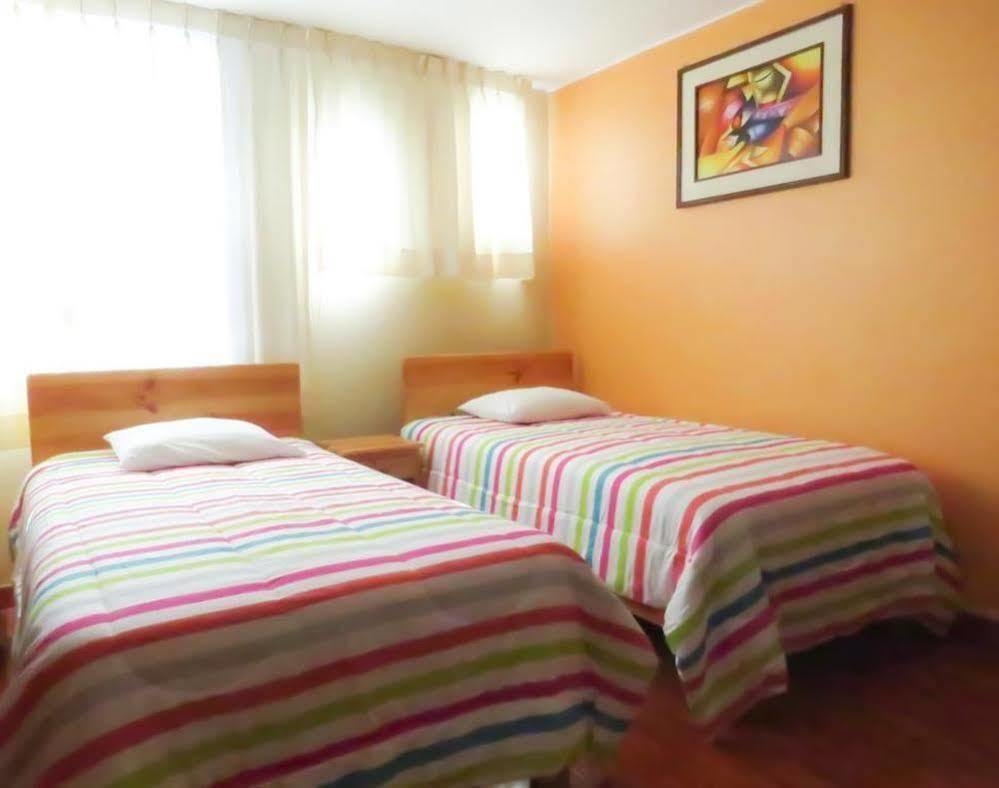 Hotel Savoy Ика Екстериор снимка